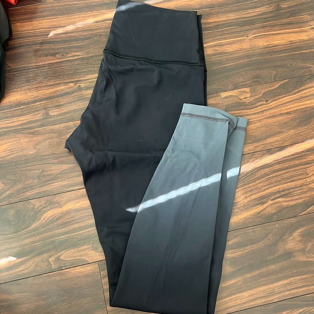 Lululemon size 8 full length wunder something
